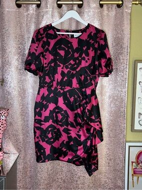 NWOT Milly Abstract Silky Pink & Black Rose Print Dress